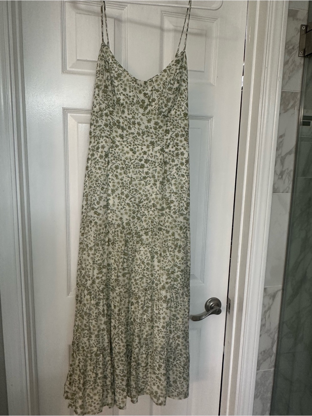 Floral Spaghetti-Strap Maxi Dress/Sage Green/white/flower print.Adjustable strap